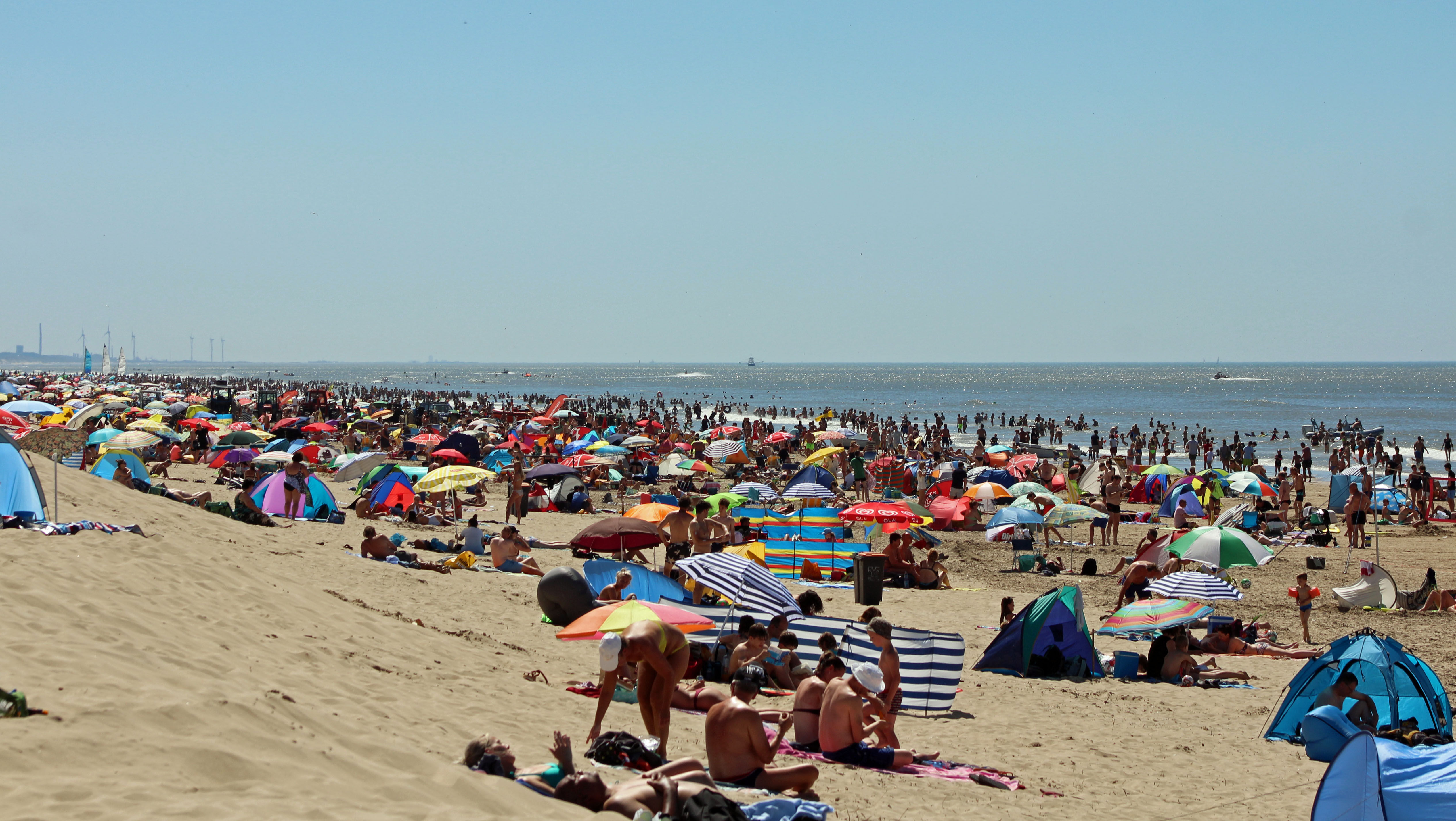 Foto gemaakt door Sjef Kenniphaas - Het aantal zeer hete dagen van minstens 35 graden is meer dan verdubbeld!