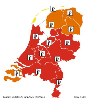 Overzichtskaart van welke code waar geldt op vrijdag 26 juni. © KNMI