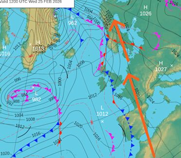 Foto gemaakt door Metoffice UK - Zeer diepe zuidelijke stroming vanuit Noord-Afrika gaf zwoele instoom