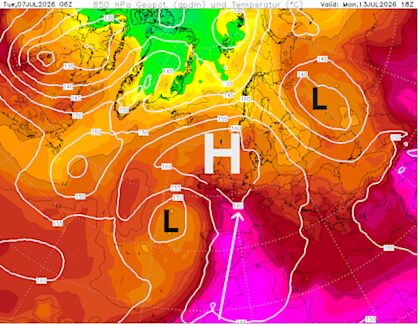 Foto gemaakt door Wetterzentrale.de - Extreem warme (boven) lucht kruipt op richting de Benelux begin nieuwe week Foto gemaakt door Wetterzentrale.de - Extreem warme (boven) lucht kruipt op richting de Benelux begin nieuwe week