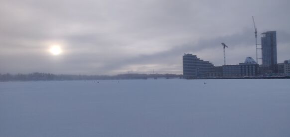 Foto gemaakt door Daan van den Broek - Het was bijzonder om langs een gedeelte van Helsinki te 'schaatsen'. 