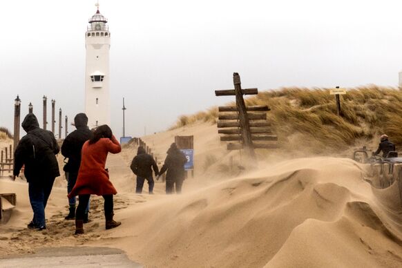 Foto gemaakt door Els Bax - Noordwijk - Het kwam in elk jaargetijde tot storm!