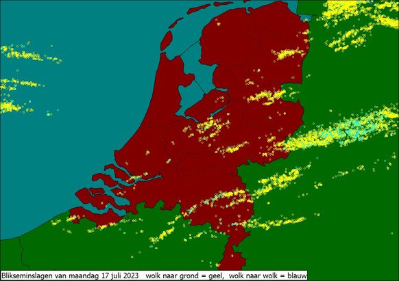 Foto gemaakt door DTN - Utrecht - De zwaarste buien brachten ook het meeste onweer teweeg. 