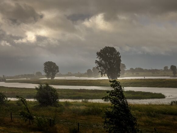 Foto gemaakt door John Oomen - Hagestein - Bij de stuw van Hagestein.