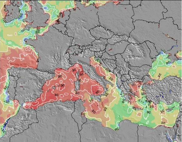 Foto gemaakt door nl.surf-forecast.com - De Middellandse Zee is op veel plekken ruim 3 graden te warm.