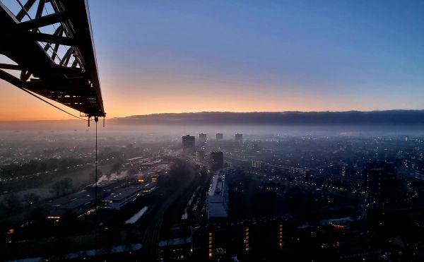 Foto gemaakt door Ed Odijk - Zoetermeer - Vanuit de Torenkraan was de mist goed te zien