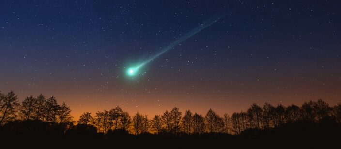 Foto gemaakt door starwalk.space - Komeet (SWAN) boven de horizon Foto gemaakt door starwalk.space - Komeet (SWAN) boven de horizon