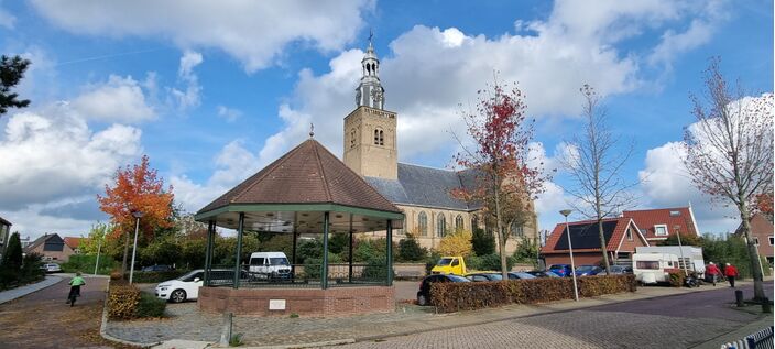 Foto gemaakt door Johan Klos - Streefkerk - Het wordt de komende dagen uitzonderlijk warm in Nederland. Het zuiden zijn vrijdag zelfs temperaturen tot lokaal 25 graden mogelijk. Records gaan dan wankelen.