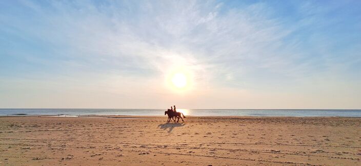 Foto gemaakt door Arnout Bolt - Hargen Aan Zee - Het is nog steeds strandweer