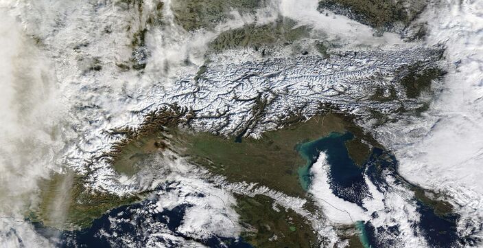 Satellietbeeld van de Alpen op 23 november, bron: NASA worldview