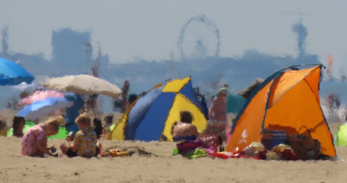 Foto gemaakt door Gieny Westra - Katwijk aan Zee - Ook op de stranden wordt het heet