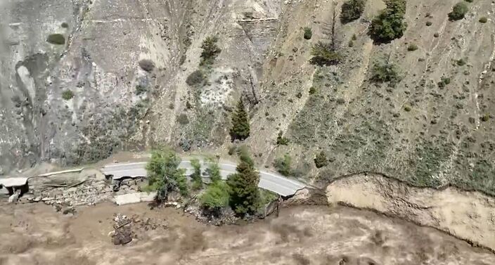 Foto gemaakt door National Park Service - Gardner Canyon - Hier is nog een klein stukje weg overgebleven. 