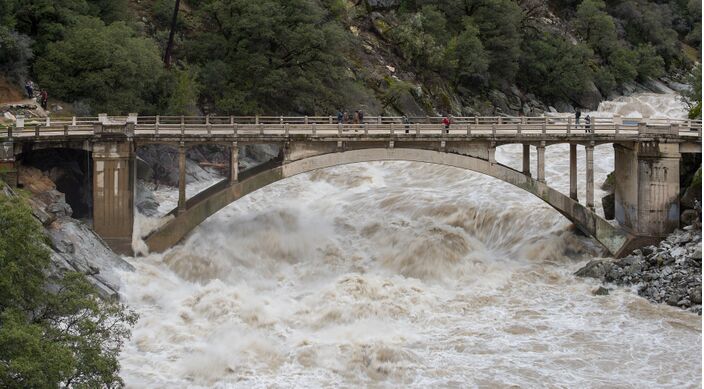 Foto gemaakt door M. Kelly - Nevada City, Californië - Extreme regenval teisterde gisteren opnieuw grote delen van de Amerikaanse staat Californië. En na een rustpauze de komende dagen wordt meer verwacht. 