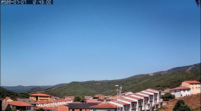 Foto gemaakt door Webcam - Pinofranqueado - Spanje - Strakblauwe lucht en hoge temperaturen in Spanje