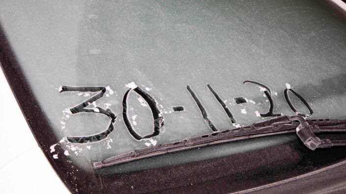 Foto gemaakt door Ab Donker - Buurmalsen - We hadden een koude nacht. In het oosten vroor het bijna 7 graden.