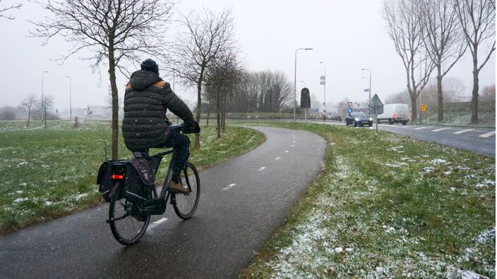 Foto gemaakt door Kees Jak - Westzaan - Afgelopen winter werden de eerste vlokken op veel plaatsen pas gezien in januari.