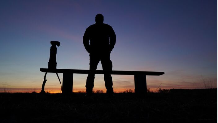 Foto gemaakt door Arjan Pat - Hooghalen - Een fotograaf wacht op het perfecte plaatje