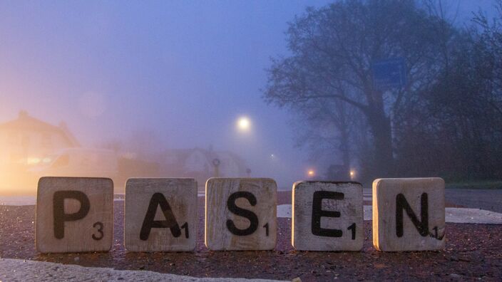 Foto gemaakt door Ab Donker - Buurmalsen - Een mistige start van het Paasweekend