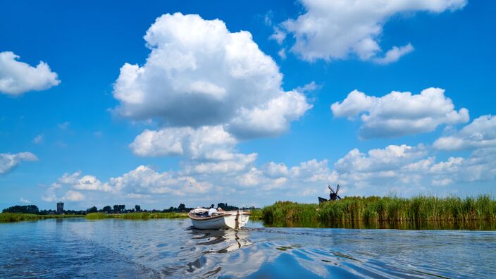 Foto gemaakt door Kees Jak - Westzaan - Vriendelijke stapelwolken op een zonnige dag