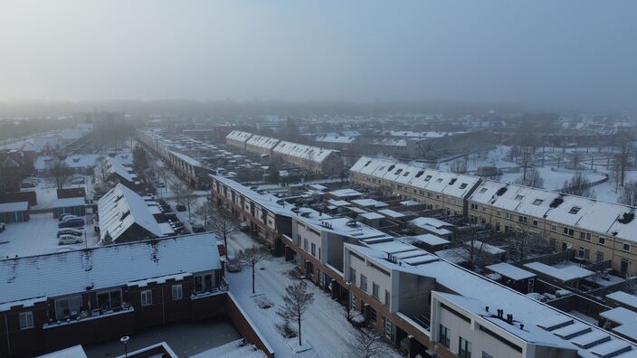 Foto gemaakt door Eva Sandelowsky - Apeldoorn - Overal waar je kan kijken ligt sneeuw; zo zag het er deze week in grote delen van Europa uit