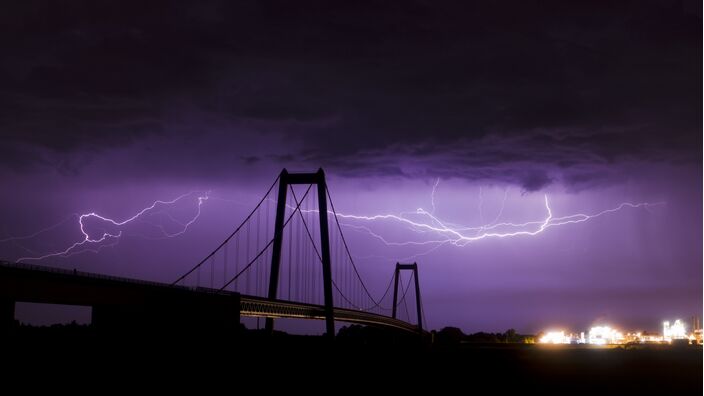 Foto gemaakt door Bart Hamsen - Vanavond is kans op een paar stevige onweersbuien met hagel en zware windstoten