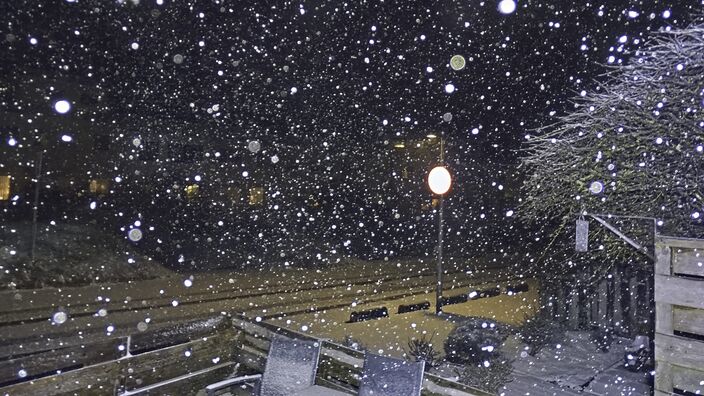 Foto gemaakt door Sjef Kenniphaas  - Egmond aan Zee - Vooral in de nacht naar woensdag zou het wit kunnen worden. Maar er zijn meer sneeuwkansen!