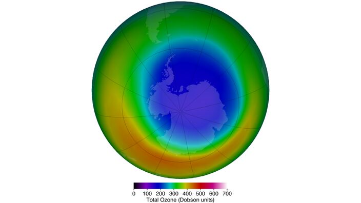 Gemiddelde gat in de ozonlaag voor september 2025. De blauwe kleuren laten zien waar de minste ozon aanwezig is. Bron: NASA. Gemiddelde gat in de ozonlaag voor september 2025. De blauwe kleuren laten zien waar de minste ozon aanwezig is. Bron: NASA.