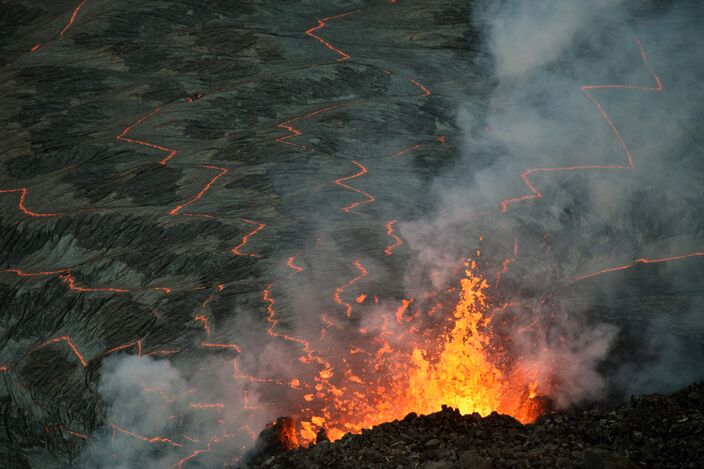 Foto gemaakt door USGS - Een vulkaanuitbarsting van de Kīlauea op Hawaii in oktober 2021.