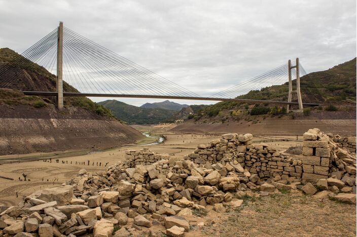 Foto gemaakt door Pablox - Leon - De droogte in het zuidwesten van Europa, in landen als Portugal, Spanje, Marokko, maar ook in het zuidoosten van Frankrijk neemt steeds nijpendere vormen aan. 