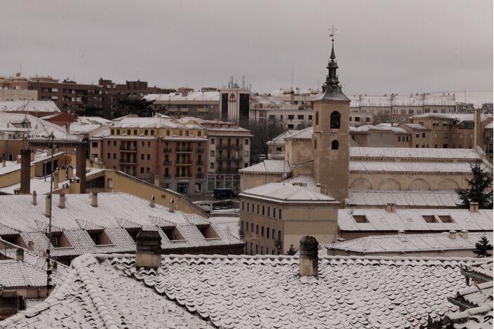 Foto gemaakt door Wikipedia - Segovia - Segovia in de sneeuw.