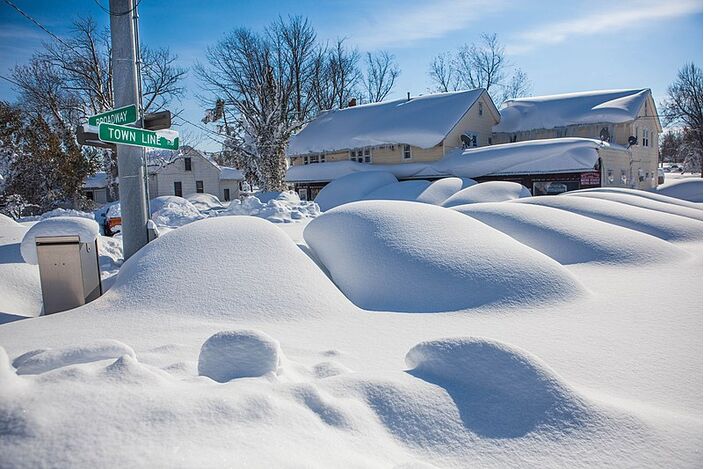 Foto gemaakt door Anthony Quintano - Flickr (https://www.flickr.com/photos/quintanomedia/15807251596) - Ter illustratie: lake effect snow ten zuiden van de stad Buffalo, bijna precies 8 jaar geleden. Toen viel er lokaal meer dan 2 meter sneeuw.