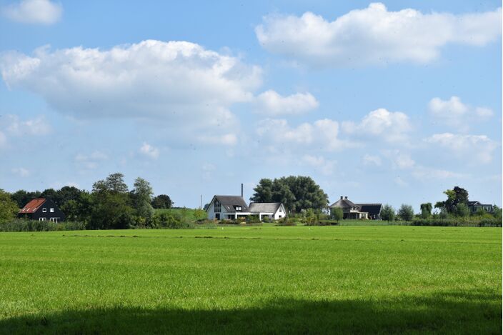 Foto gemaakt door Cynthia van Leusden - Beusichem - Mooie Hollandse wolkenluchten in de buurt van Beusichem. 