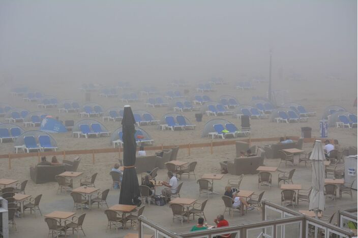 Foto gemaakt door John Dalhuijsen - Zandvoort  - Van zonnig en warm, naar bewolkt en fris