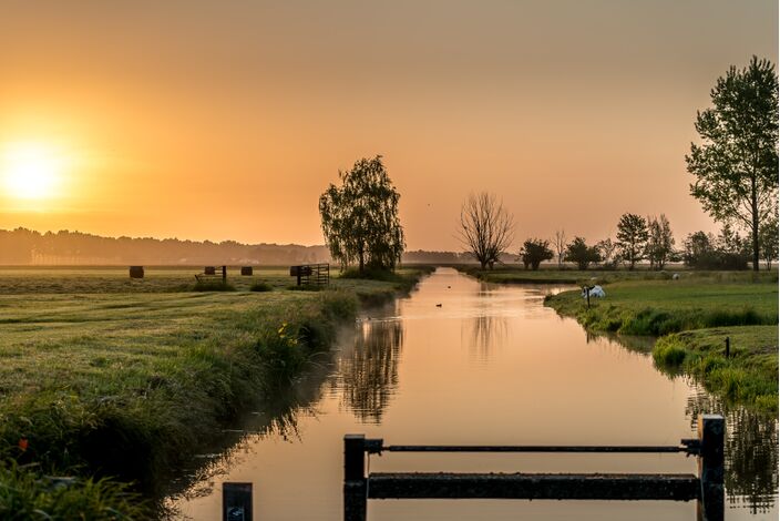 Foto gemaakt door John Oomen - Heukelum - De eerste weken nog flink wat zon en daarbij vrij normale temperaturen