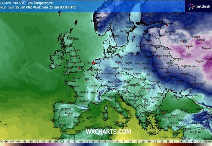 Foto gemaakt door WXCharts - De temperatuurkaart die het ECMWF heeft uitgerekend voor zondag 25 januari 00:00 Foto gemaakt door WXCharts - De temperatuurkaart die het ECMWF heeft uitgerekend voor zondag 25 januari 00:00