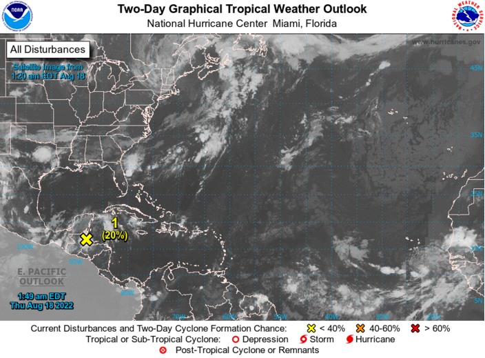 Foto gemaakt door National Hurricane Center - Miami - Het orkaanseizoen in de Atlantische sector wil maar niet op gang komen en Saharazand lijkt nu, als één van meerdere factoren, de boosdoener. 