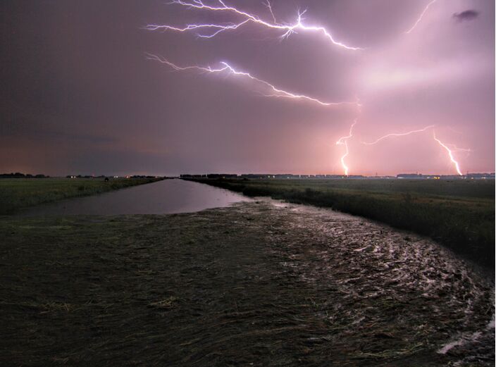 Foto gemaakt door Mark van der Ham - Krijgen we vanavond en vannacht nog te maken met onweersbuien?