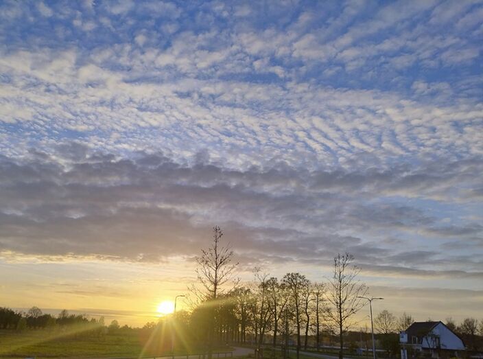 Foto gemaakt door Ellen van Balderen - Bunnik - Zonsondergang twee jaar geleden op 10 april 2024 Foto gemaakt door Ellen van Balderen - Bunnik - Zonsondergang twee jaar geleden op 10 april 2024