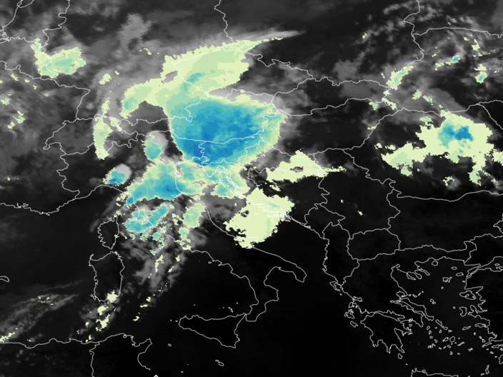 Foto gemaakt door Eumetsat - Opnieuw waren bizar hoge temperaturen in de landen rond de Middellandse Zee aan de orde van de dag. Maar het was ook zeer zwaar onweer dat de aandacht trok.