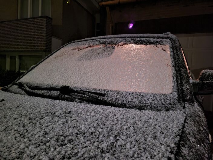 Foto gemaakt door Marjan den Boer - Wijnandsrade - In het zuiden van Limburg, zoals hier in Wijnandsrade, viel vanochtend sneeuw.