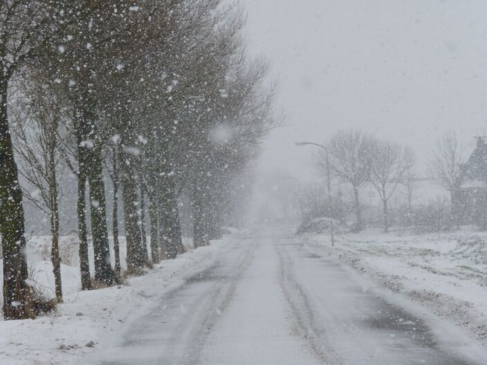 Foto gemaakt door Jannes Wiersema - Roodeschool - In de kerst van 2009 lag er op veel plekken sneeuw, vooral in het noorden van het land was het pak sneeuw toen erg dik.