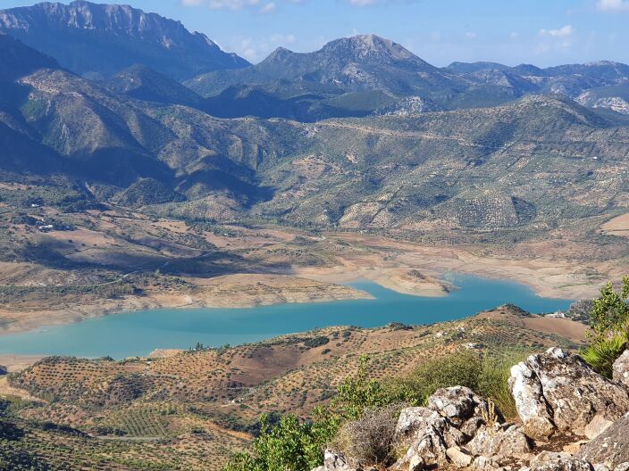 Foto gemaakt door Reinout van den Born - Zahara de la Sierra - De huidige La Niña op de Grote Oceaan weet maar van geen wijken. Datzelfde geldt voor de gevolgen ervan. Die zijn hier en daar behoorlijk groot., zoals in Spanje, dat de afgelopen winter met grote droogte te maken had.