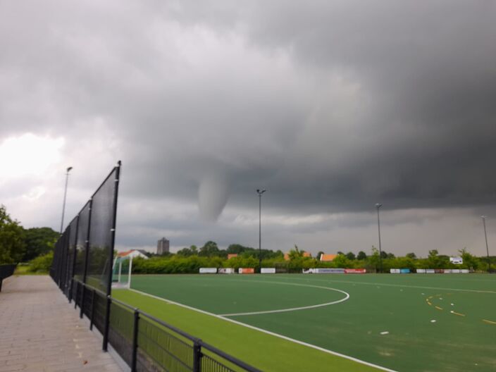 Foto gemaakt door S. de Vrieze- van Neck - Zierikzee - De tornado van Zierikzee.
