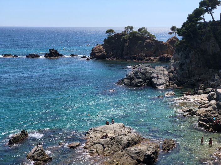 Foto gemaakt door Amara Onwuka - Op populaire vakantiebestemmingen zoals de Côte d'Azur en Toscane is het wel vaker erg warm, maar zulke hoge temperaturen in mei zijn ook daar uitzonderlijk.