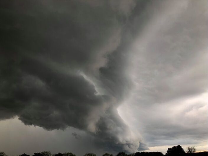 Foto gemaakt door M. van der Zwan - Lelystad - Hoe zwaar wordt het onweer van de komende dagen? 