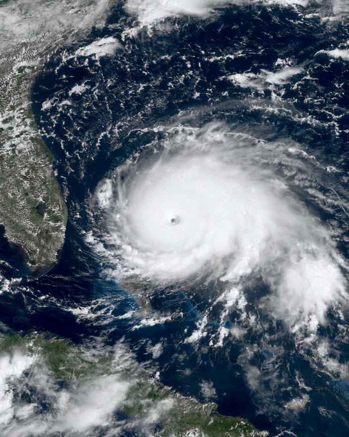 Foto gemaakt door NOAA - Bahama's - Orkaan Dorian boven de Bahama's in 2019.